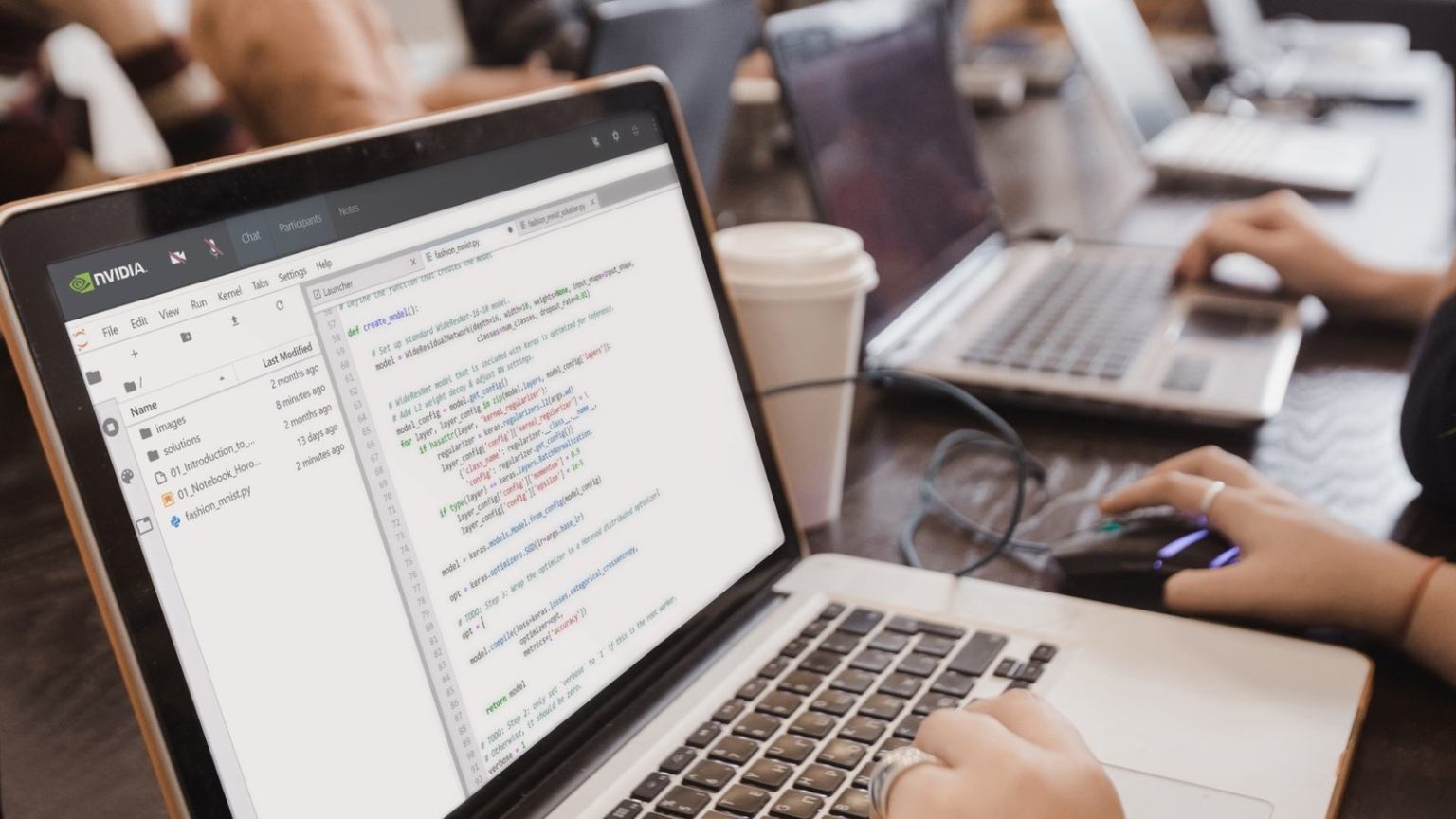 LLM local en la empresa: cuándo conviene ejecutar IA en hardware propio LLM local